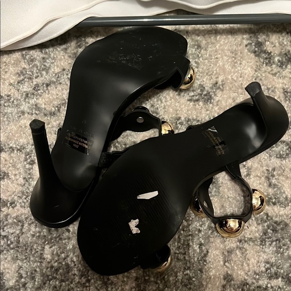 Steve Madden Black and Gold Slide Sandals with Studded Design - Picture 3 of 4